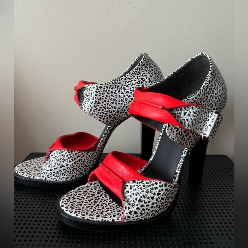 Alexander Wang/ Kai Contrast Sandals/ Heels/ Infrared/ NWT/9